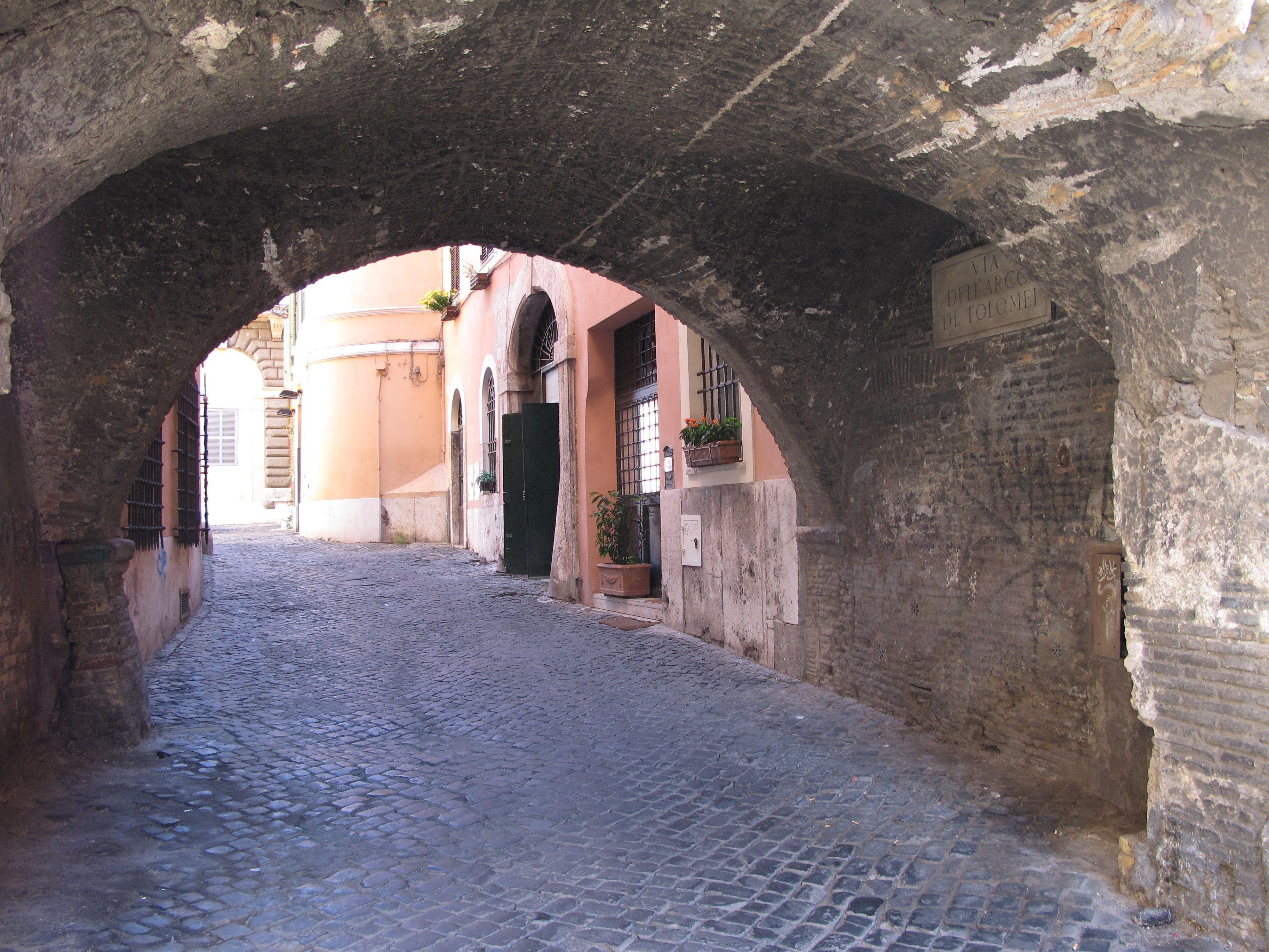 Guest House Arco Dei Tolomei, Rome